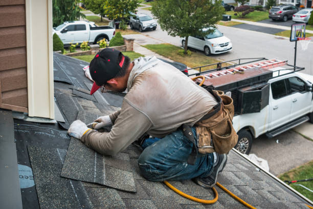 Professional Roofing technician working in Wyocena, WI